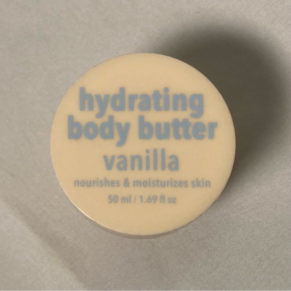 Pearl World Inc Hydrating Vanilla Body Butter 50 ml 1.69 fl oz - Picture 2 of 11